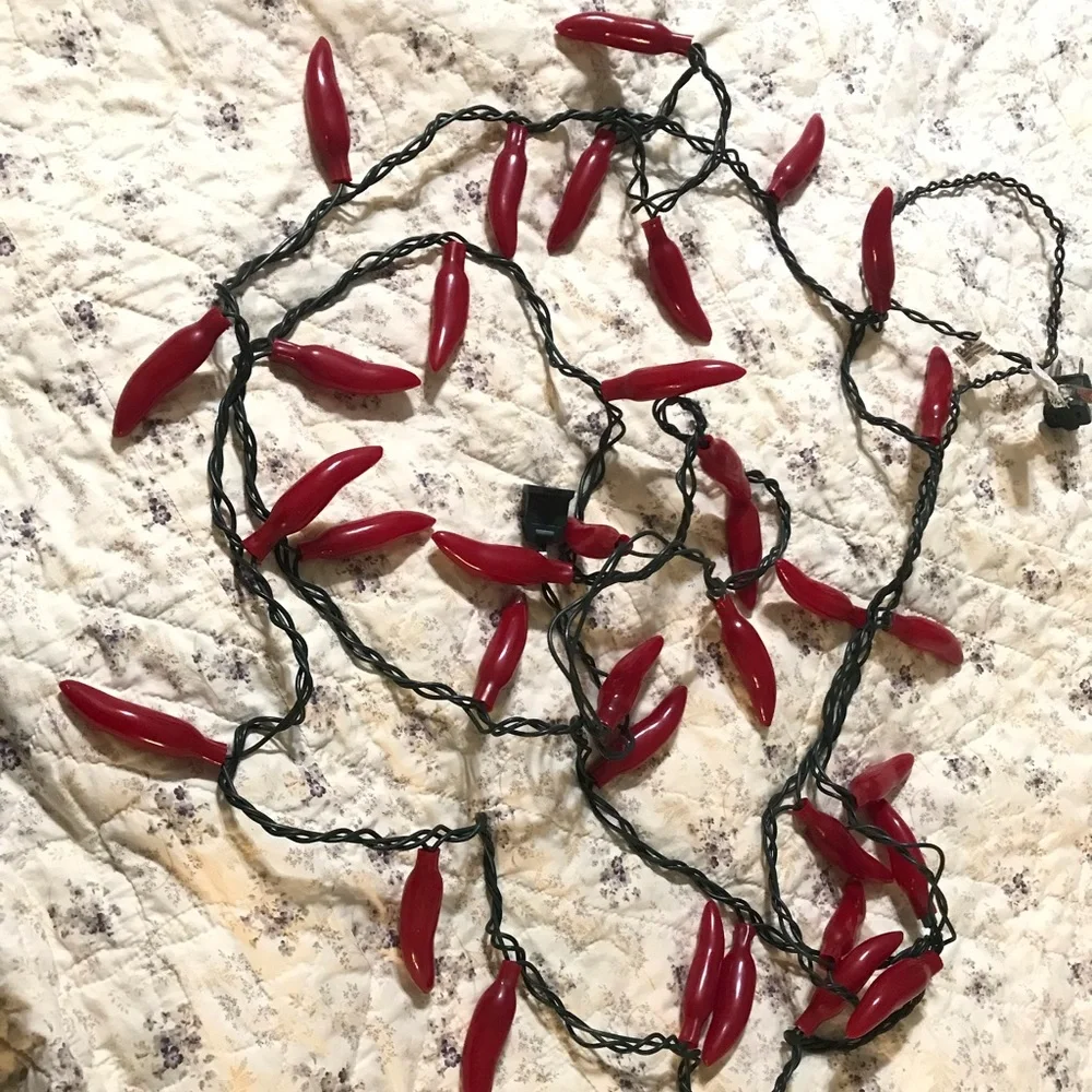 One strand of chili Pepper molded party lights.